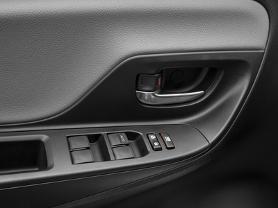 2017 Toyota Yaris L