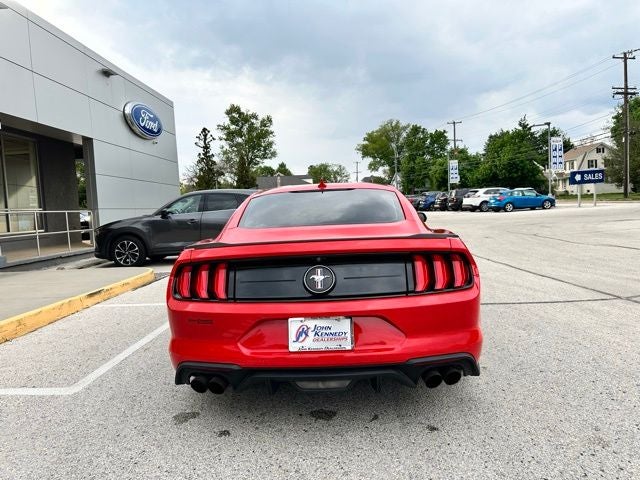 2021 Ford Mustang EcoBoost
