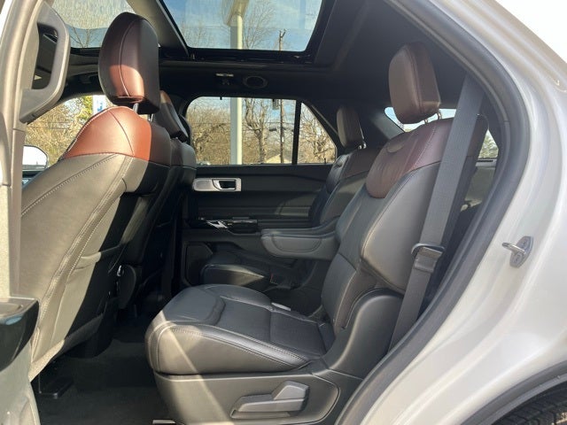 2022 Ford Explorer Platinum