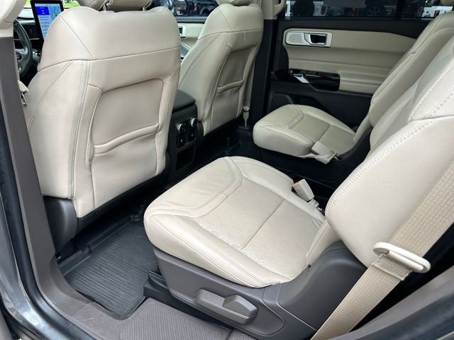 2021 Ford Explorer Platinum