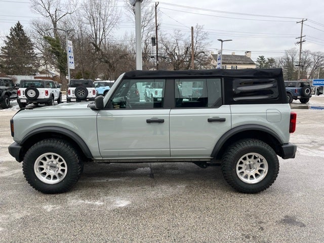 2022 Ford Bronco Base