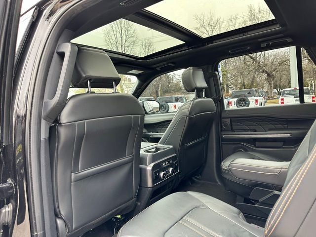 2022 Ford Expedition Max Platinum