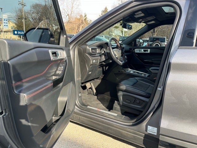 2022 Ford Explorer ST-Line