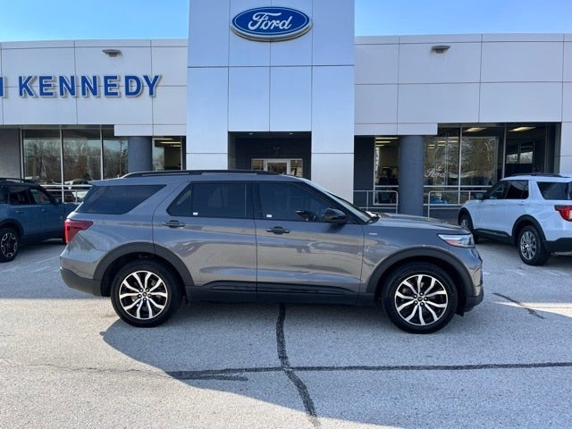 2022 Ford Explorer ST-Line