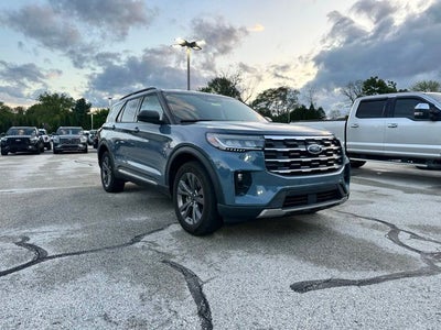 2025 Ford Explorer Active