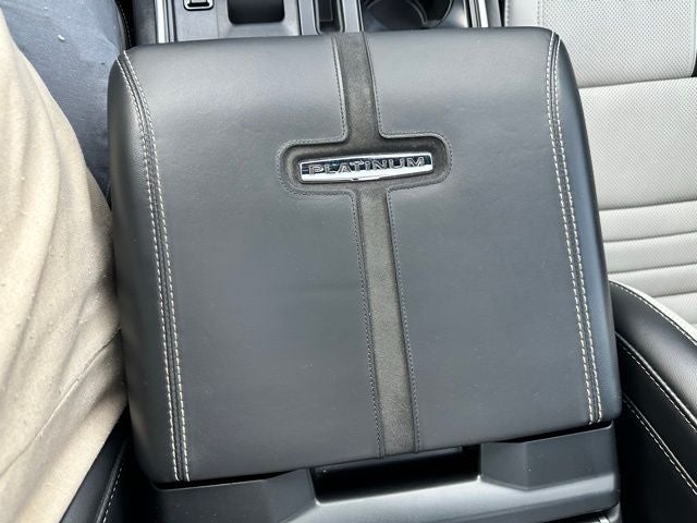 2023 Ford F-150 Lightning Platinum