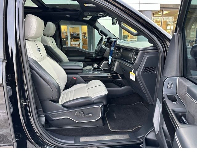 2023 Ford F-150 Lightning Platinum