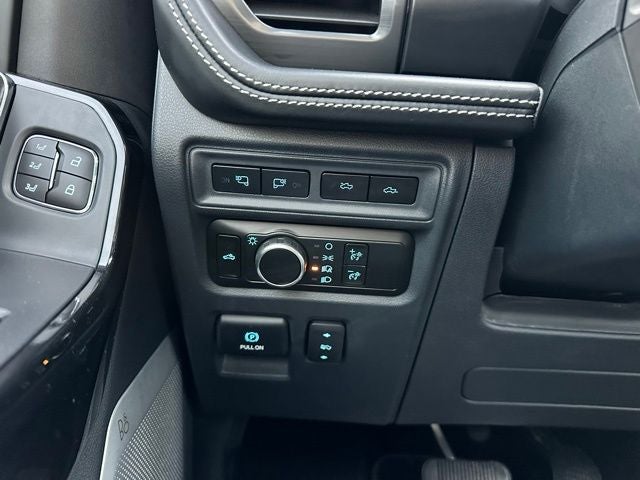 2023 Ford F-150 Lightning Platinum