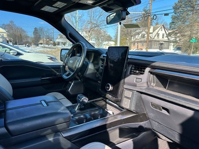 2023 Ford F-150 Lightning Platinum