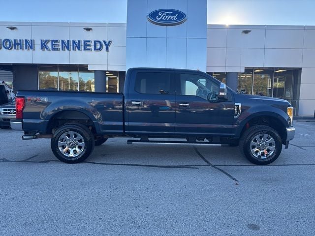 2017 Ford Super Duty F-250 SRW Lariat