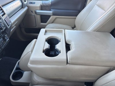 2017 Ford Super Duty F-250 SRW Lariat