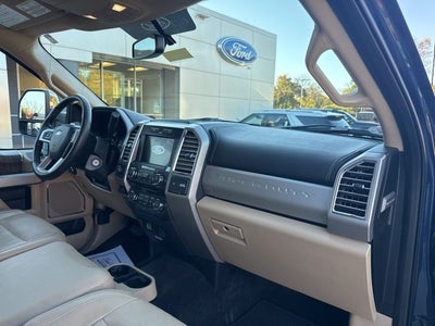 2017 Ford Super Duty F-250 SRW Lariat