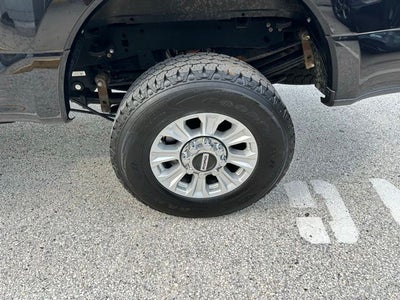 2022 Ford Super Duty F-350 SRW XL