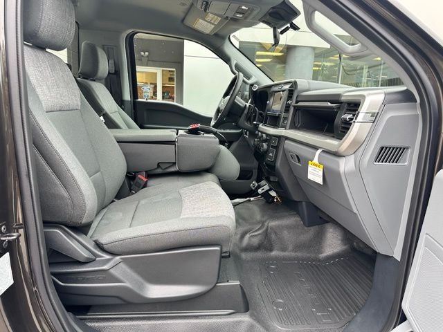2025 Ford Super Duty F-350 SRW XLT