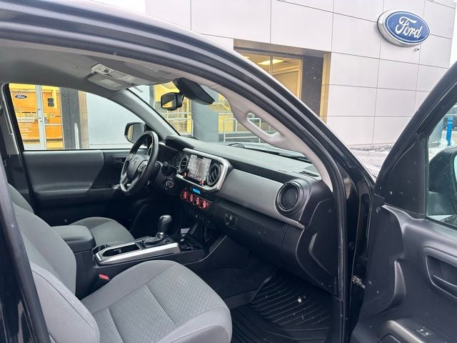 2022 Toyota Tacoma 4WD SR