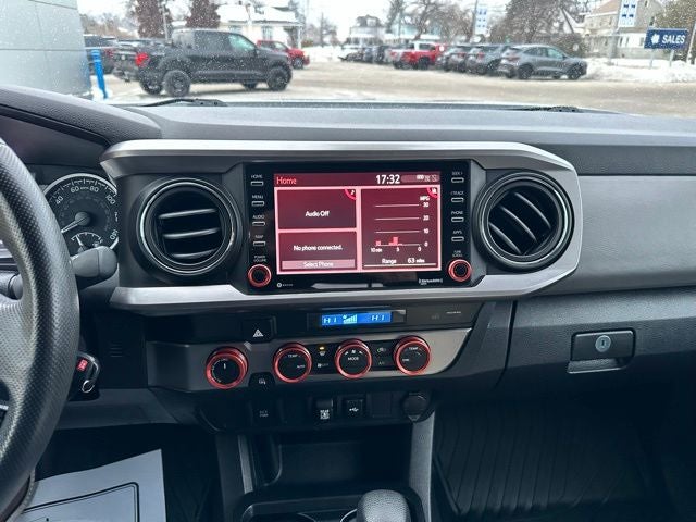 2022 Toyota Tacoma 4WD SR