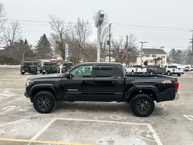 2022 Toyota Tacoma 4WD SR