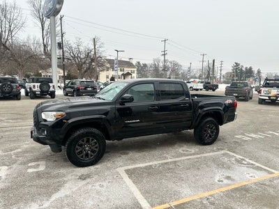 2022 Toyota Tacoma 4WD SR