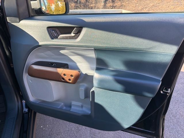 2023 Ford Maverick Lariat