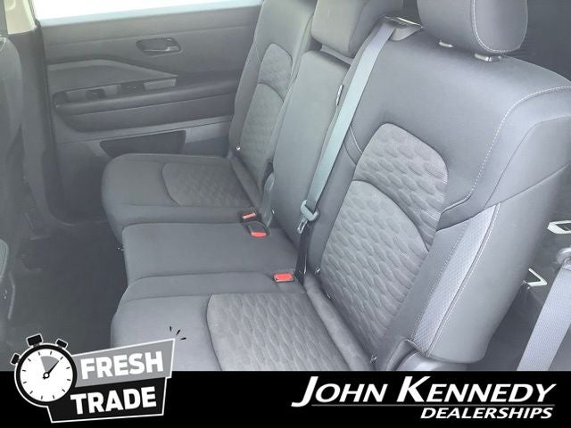 2023 Nissan Pathfinder S