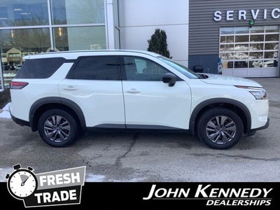 2023 Nissan Pathfinder S