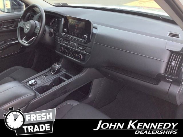 2023 Nissan Pathfinder S