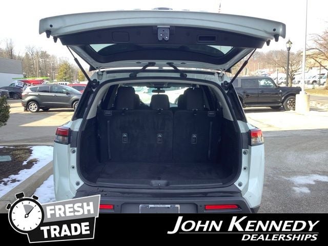 2023 Nissan Pathfinder S