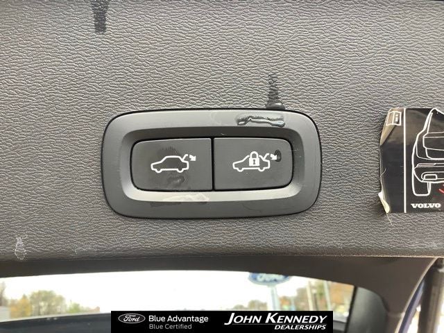 2021 Volvo XC40 Recharge Pure Electric P8