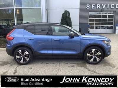 2021 Volvo XC40 Recharge Pure Electric P8