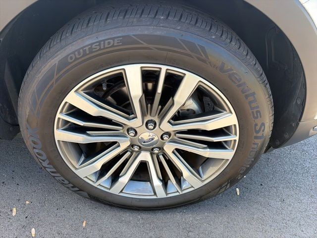 2019 Ford Explorer Platinum