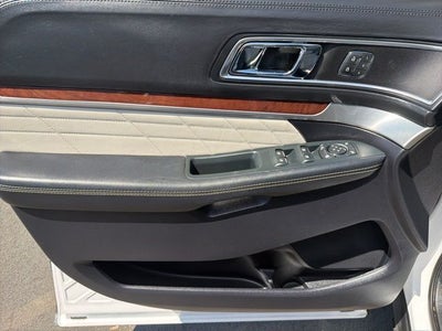 2019 Ford Explorer Platinum