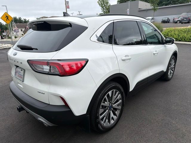 2022 Ford Escape Titanium
