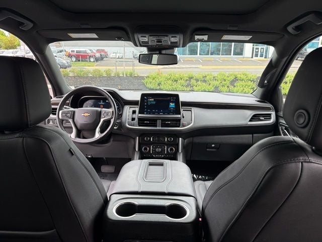 2023 Chevrolet Suburban LT