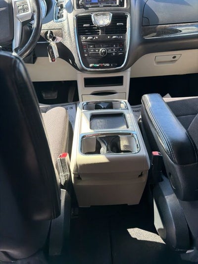 2011 Chrysler Town & Country Touring