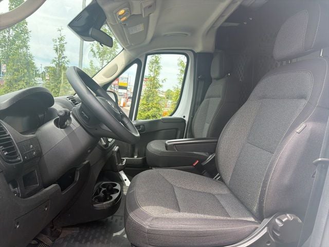 2025 RAM ProMaster 2500 Base
