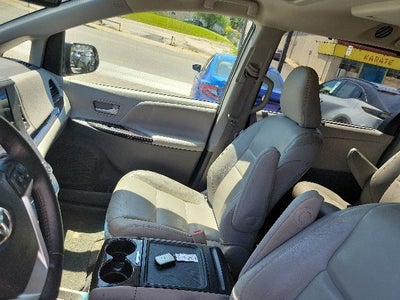 2017 Toyota Sienna XLE Premium 7 Passenger