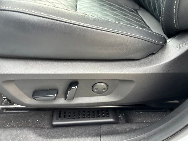 2024 Mitsubishi Outlander SEL