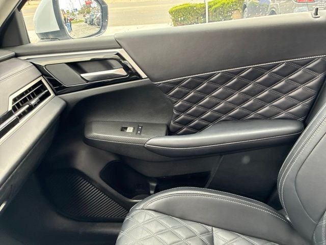 2024 Mitsubishi Outlander SEL