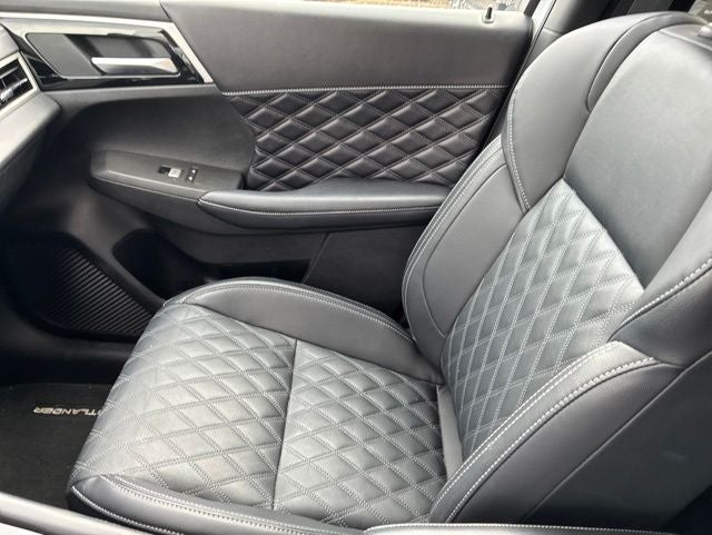 2024 Mitsubishi Outlander SEL