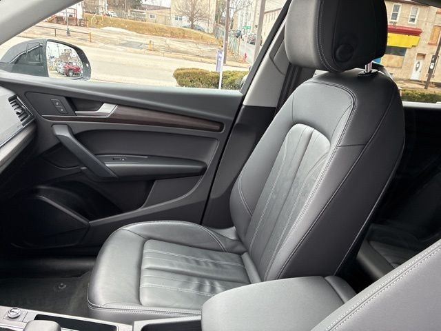 2023 Audi Q5 40 Premium quattro