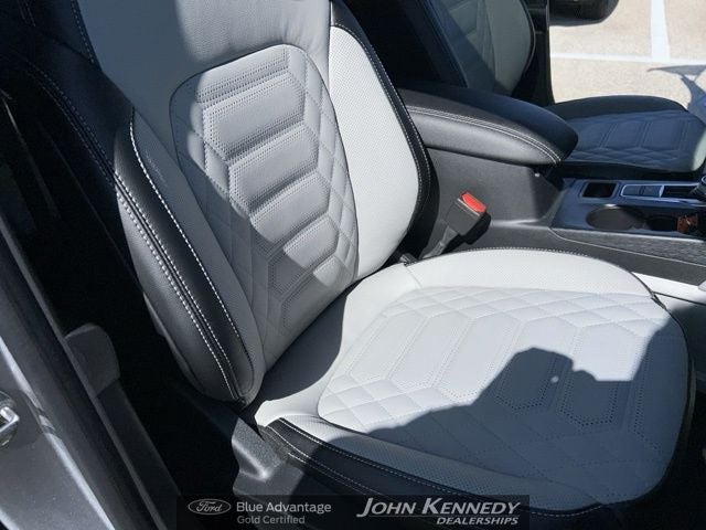 2024 Ford Escape Plug-In Hybrid Base