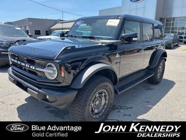 2025 Ford Bronco Outer Banks 4x4's photo