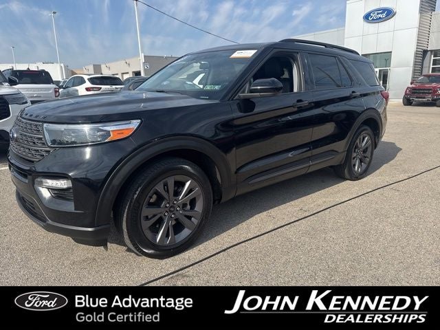 2023 Ford Explorer XLT 4WD's photo
