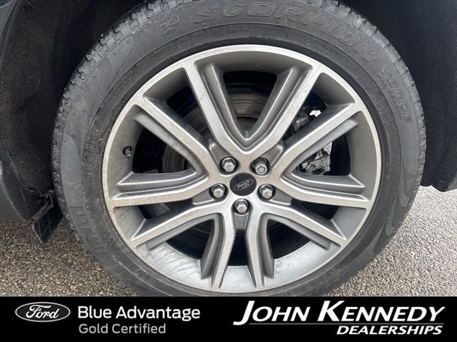 2024 Ford Edge Titanium