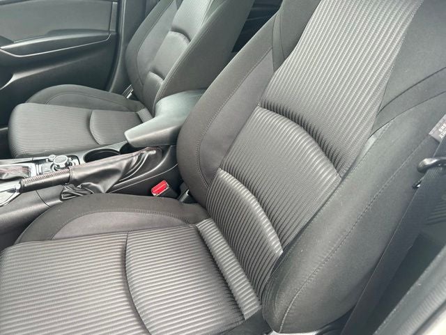 2016 Mazda Mazda3 i Touring