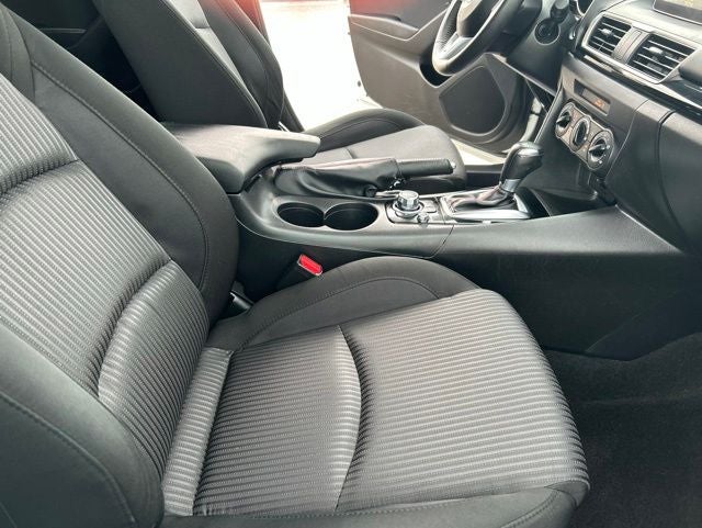 2016 Mazda Mazda3 i Touring