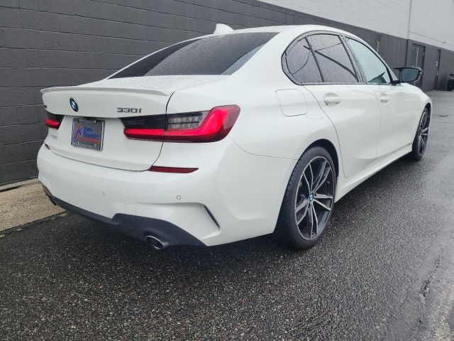 2022 BMW 3 Series 330i xDrive