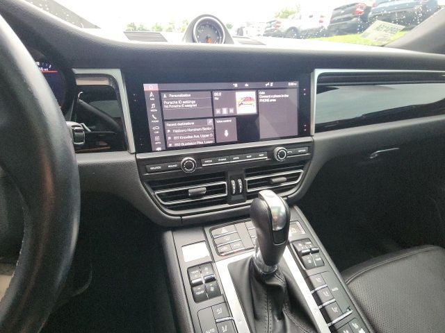 2021 Porsche Macan Base